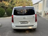 Hyundai H-1-8