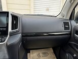Toyota Land Cruiser-10