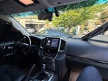 Toyota Land Cruiser-9