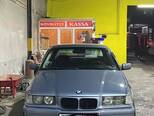 BMW 320-1