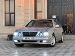 Mercedes E 220-2