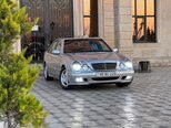 Mercedes E 220-1