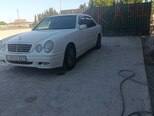 Mercedes E 220-8