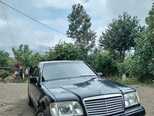 Mercedes 280 E-1