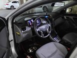 Hyundai Elantra-7