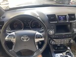 Toyota Highlander-5