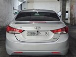 Hyundai Elantra-9
