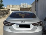 Hyundai Elantra-10