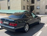 Mercedes E 320 4MATIC-4