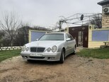 Mercedes E 220-8
