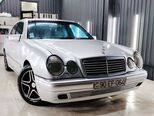 Mercedes E 300-1