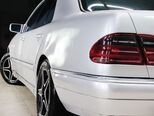 Mercedes E 300-8