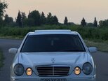 Mercedes E 240-1