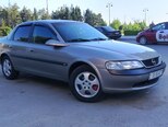 Opel Vectra-11