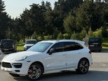 Porsche Cayenne GTS-3