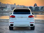 Porsche Cayenne-8