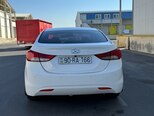 Hyundai Elantra-4