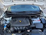 Hyundai Elantra-15