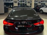 Hyundai Elantra-13