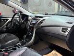 Hyundai Elantra-15