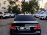 Mercedes E 220-2