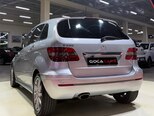 Mercedes B 200-9