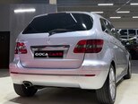 Mercedes B 200-10