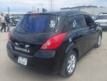 Nissan Tiida-13