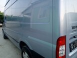 Ford Transit-9