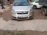 Opel Zafira-1