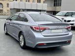 Hyundai Sonata-3
