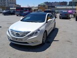 Hyundai Sonata-2