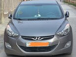 Hyundai Elantra-1