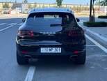 Porsche Macan-5
