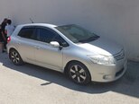 Toyota Auris-2