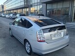 Toyota Prius-12