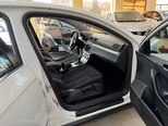Volkswagen Passat-14