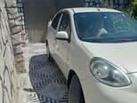 Nissan March-15