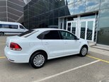 Volkswagen Polo-9