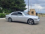 Mercedes E 240-3