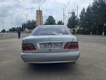 Mercedes E 240-9