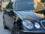 Mercedes E 320-9