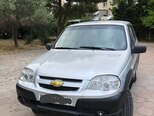 Chevrolet Niva-1