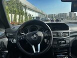 Mercedes E 300-9