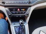 Hyundai Elantra-6