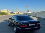 Mercedes E 240-7