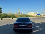 Mercedes E 240-5