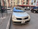 Nissan Tiida-1