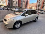 Nissan Tiida-5