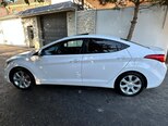 Hyundai Elantra-8
